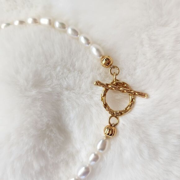 Handmade Pearl Necklace with Vermeil toggle clasp - Picture 4 of 4